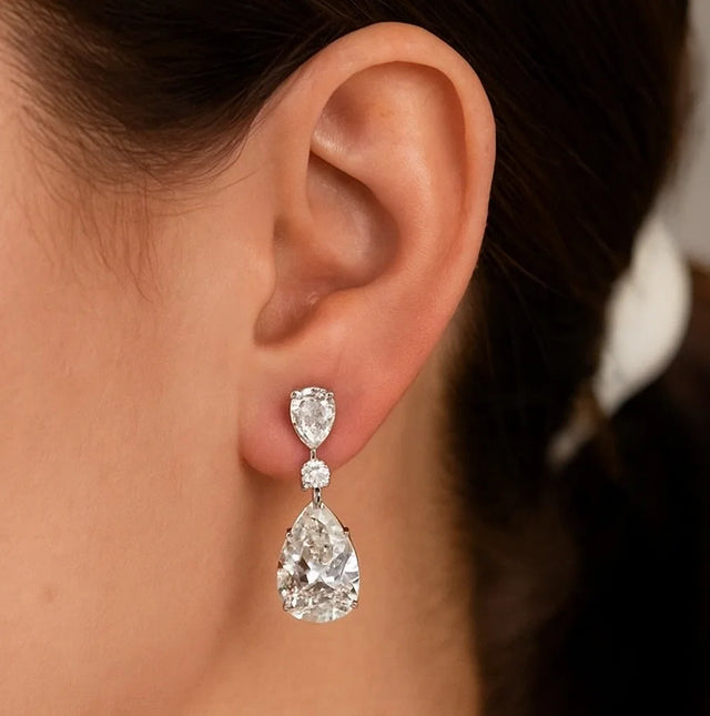 Celestia Drops – Teardrop Diamond Earrings
