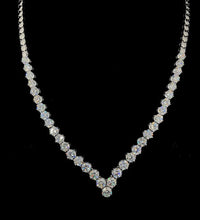 V-shaped Diamond Necklace